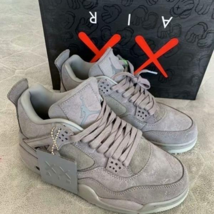 Air Jordan 4 Retro x KAWS Cool Grey (Unisex)
